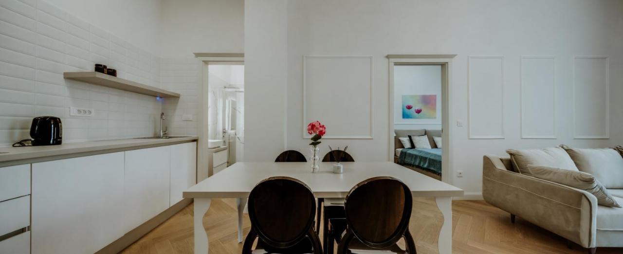Lavilla Osijek Ngoại thất bức ảnh